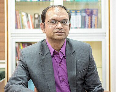 Dr. Kunal Bhardwaj