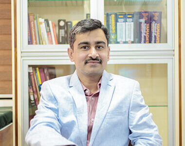 Dr. Ravindra Gaadhe